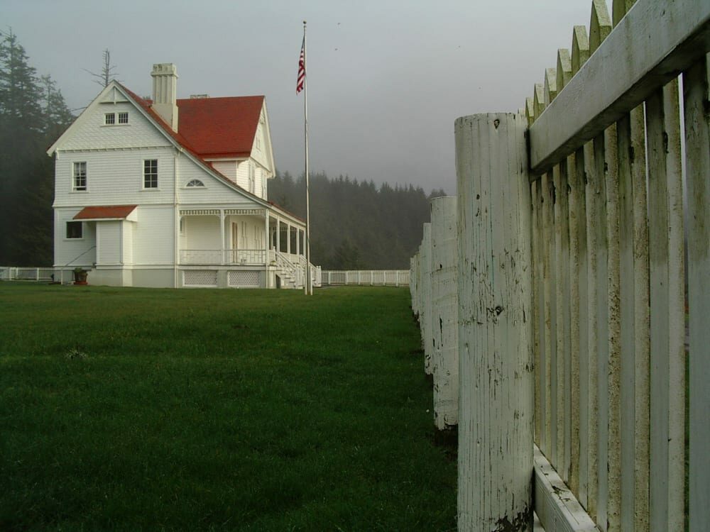 The Oregon Coast: A Winter Odyssey, Heceta Lighthouse B&amp;B